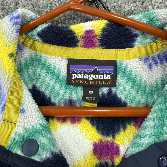 Patagonia Sweater Womens XS Multicolor Print Synchilla Fleece Snap-T Pullover - Picture 3 of 7